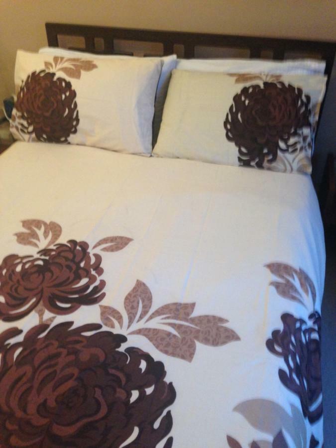 Comfy Room Well Located Лондон Экстерьер фото